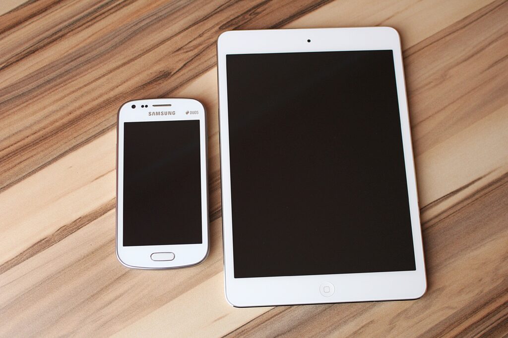 Full-size tablet screen